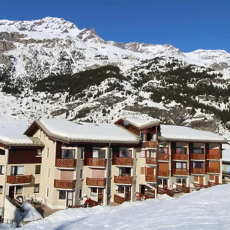 Pour 4 Personnes Avec Balcon Expose Sud Au Pied Des Pistes A Val Cenis - Fr-1-508-172 *